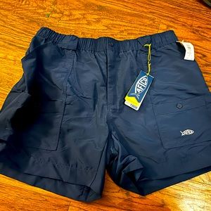 Aftco shorts nwt